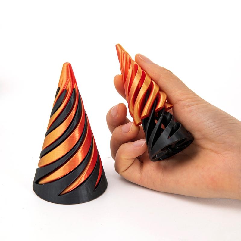 3D tištěná hračka se spirálovým kuželem Nemožný průchod pyramidou Socha průchod pyramidou Fidget Hračka Mini Vortex Thread Illusion