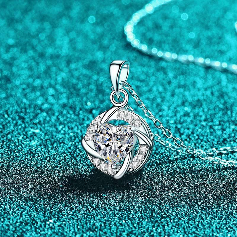 Yin Baichuan S925 Sterling Silver Moissanite Heart Swirl Pendant Necklace - Elegant Ins Style Clavicle Chain for Women