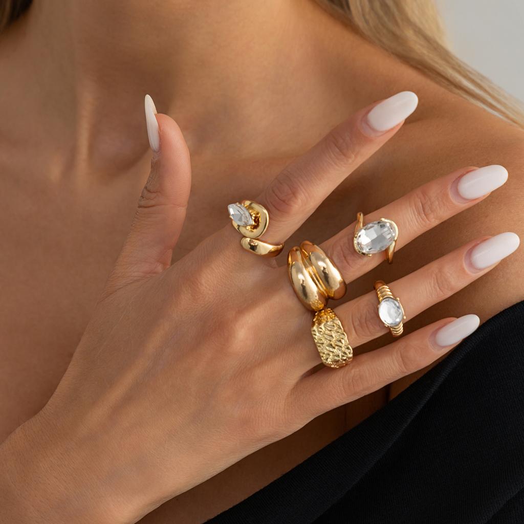 Salircon 5Pcs/Set Fashion Exquisite Acrylic Rhinestone Rings Women's Creative Stackable Finger Ring Couple Jewelry Wedding Party
