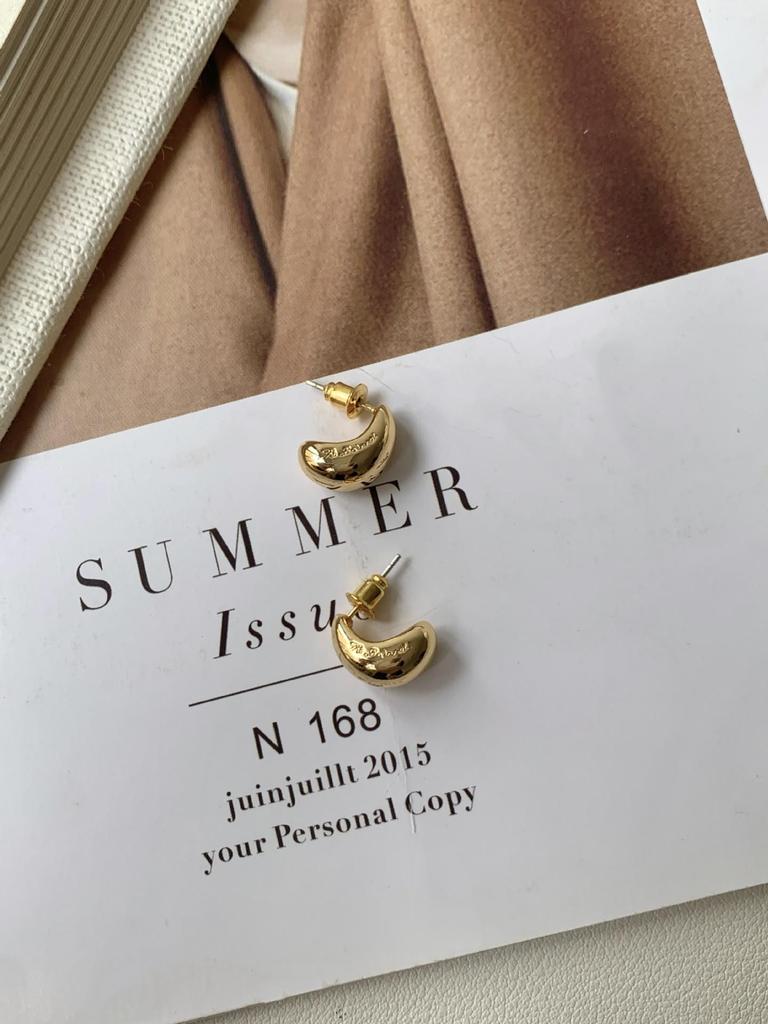 Elegant C-Shaped Ear Cuffs: Simple, Versatile & Stylish Luxury Earrings