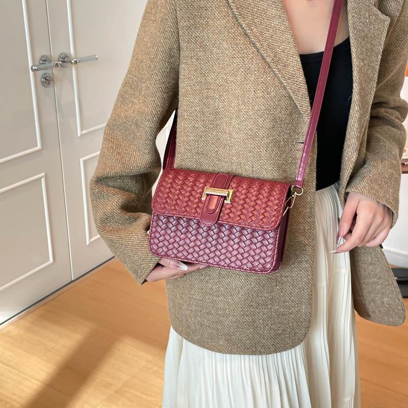 Woven texture bag women's new niche versatile foreign style small square bag fashion chain bag single shoulder messenger bag