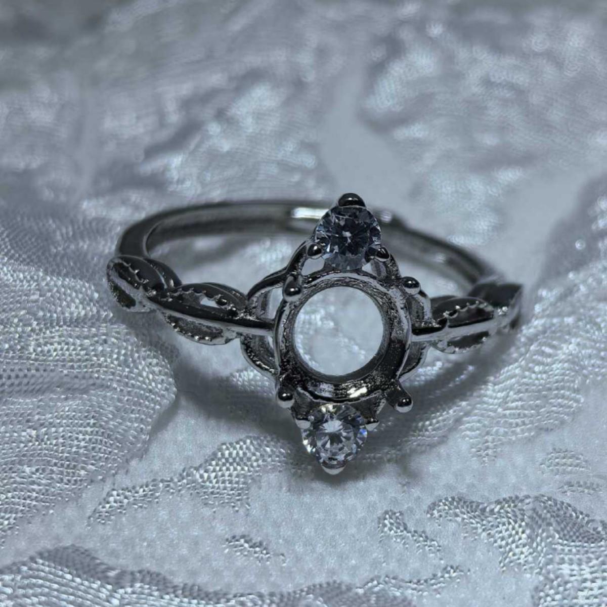 S925 Sterling Silver Retro Lace 6.2mm Moissanite Ring Setting for 1 Carat Gem. Adjustable Opening