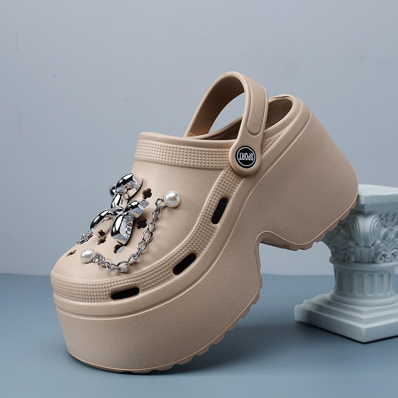 Summer Outwear Thick Sole Slippers for Women with a High Sense New Fashion Silver Hole Shoes for Women  DIY Chain Cloud Sandals