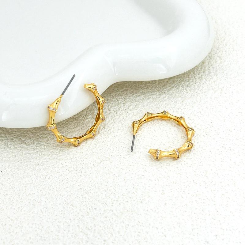 Personality Light Luxury Temperament High-End Earrings Stud Earrings