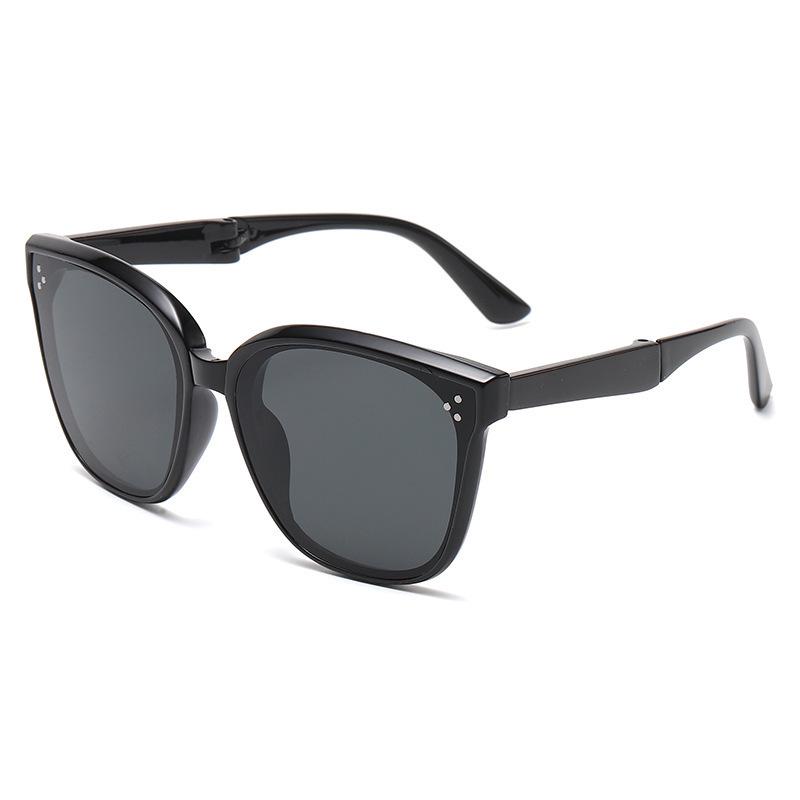 New Trendy Folding Unisex Sunglasses - UV Protection, Stylish Three-Point Design for Driving