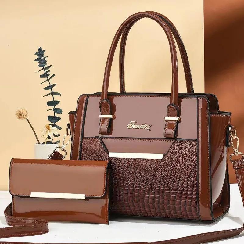 Luxury Brand Designer Women'S Handbag Classic Retro Versatile Shoulder Bag Large Capacity Casual Crossbody Bag Commuting Tote