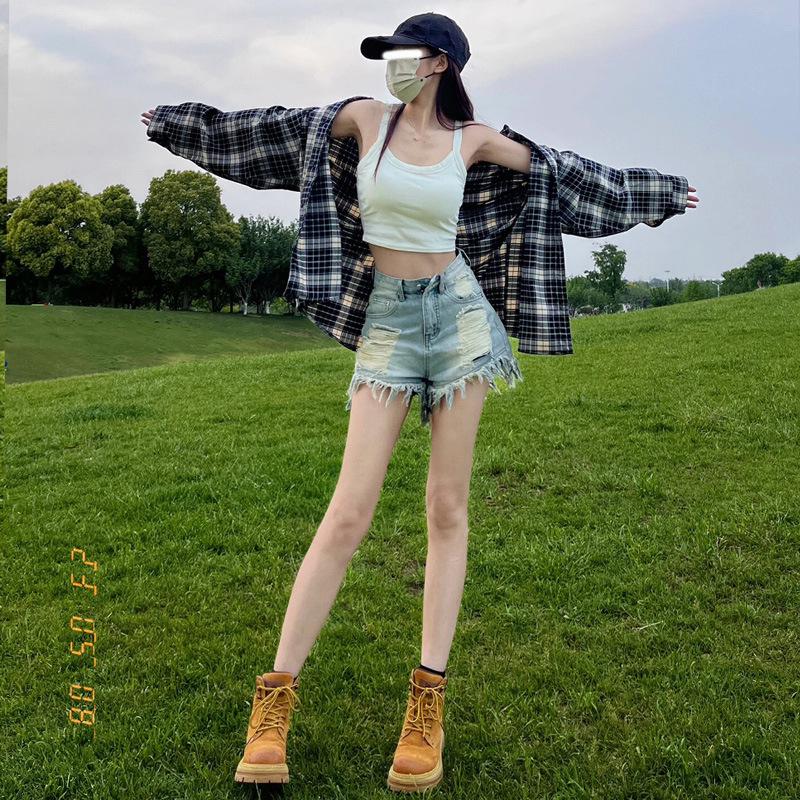 

2024 Женские джинсовые шорты А-силуэта слим-фит с рваным краем - Коллекция весна/лето XS