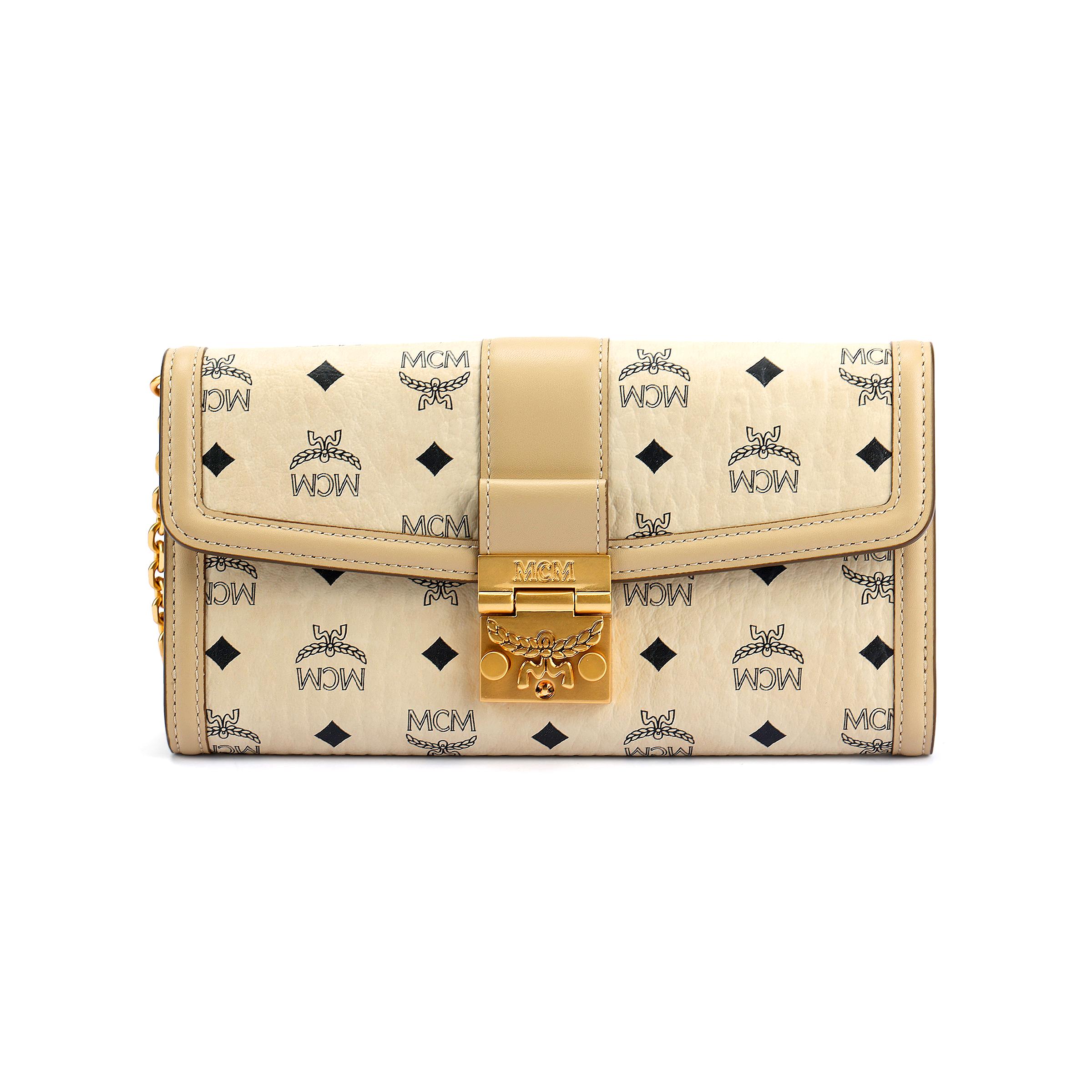 MCM Tracy Metalen Logo Monogram Print Ketting Schouderband Gecoat Canvas Met Lederen Afwerking Grote Crossbody Tas Dames crossbody tas Beige MYLDSXT01I8001 Basic Set (Bag+Dust Bag)