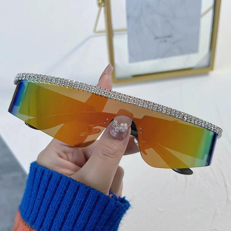 Personalized Rhombus Small Frame Sunglasses Women Fashion Polygonal Metal Frame Sunglasses Luxury Brand Punk Shades Eyewear