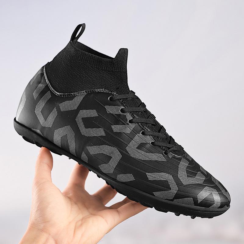 

Nailed training shoes World Cup Youth spike competition Children s football shoes Male students Female price 35