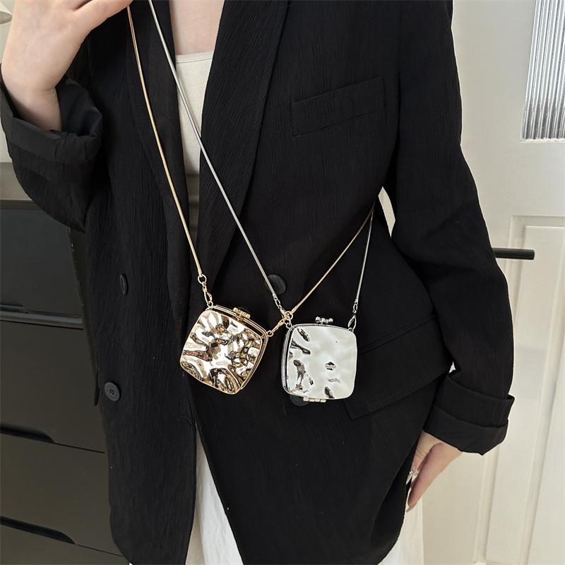 Mini Acrylic Small Bag 2025 New European and American Fashion Ice Crack Trend Women's Shoulder Chain Mouth Red Envelope
