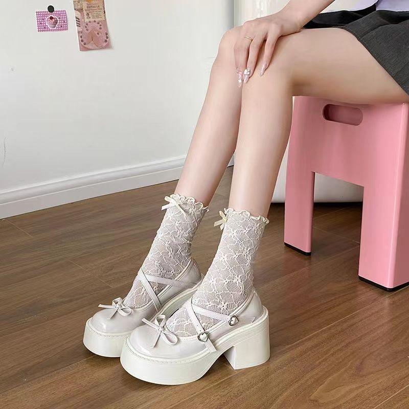 Shallow mouth small leather shoes small man increases height Mary Jane summer 2025 new retro temperament with skirt single shoes women