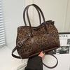 Large Capacity Leopard Print Crossbody Bag Retro Ladies Bucket Shoulder Bag  Outdoor