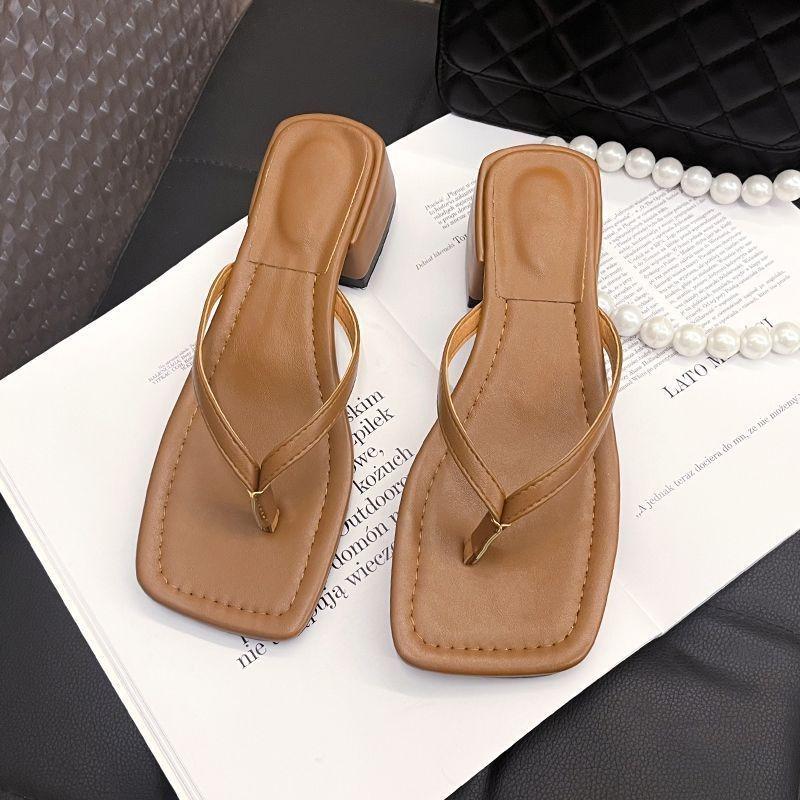 Winter new square head simple versatile casual sandals middle heel toe lazy sandals flip-flops women