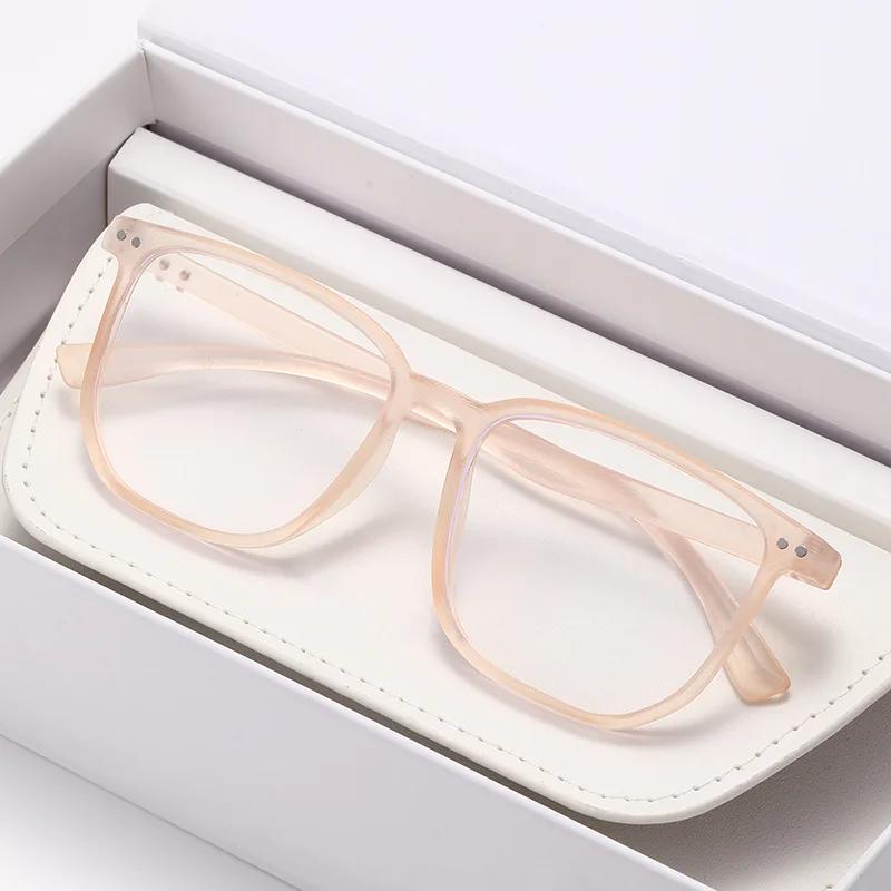 

Retro Wood Grain Anti Blue Light Ultra Light Myopia Glasses Fashionable Commuting Plain Face Myopia Glasses for Men and Women 0