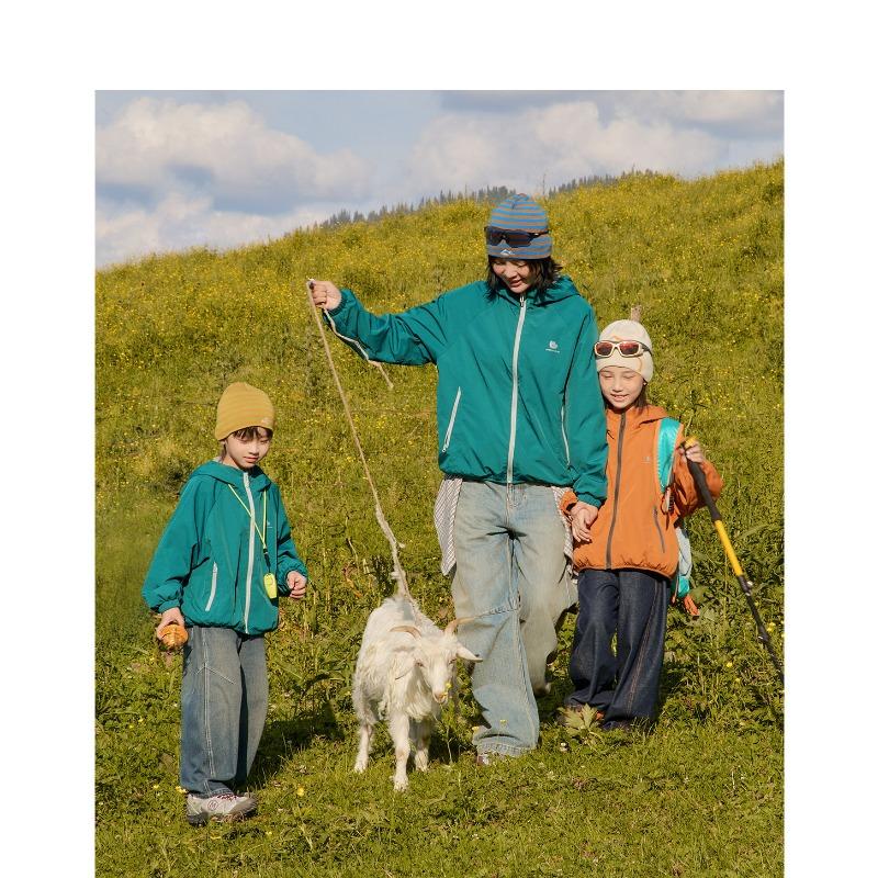 Kids Waterproof Hooded Long Sleeve Outdoor Jacket For Boys