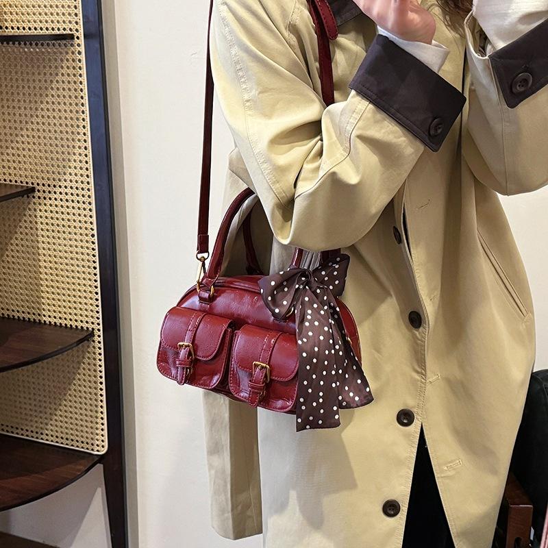 

Нишевая модная сумка женская сумка 2025 новая модная универсальная сумка-боулинг с бантом и шелковым шарфом сумка-мессенджер 24*10*13