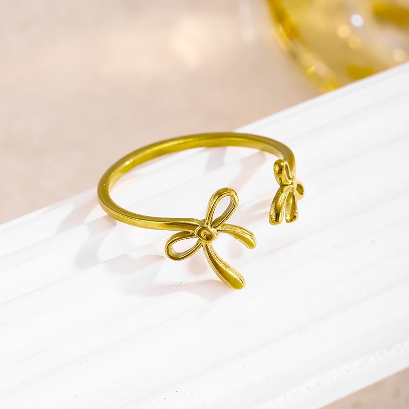 Elegant Titanium Steel Butterfly Ring for Women - Trendy European & American Design, Internet Celebrity Favorite, High-End Luxury Jewelry.