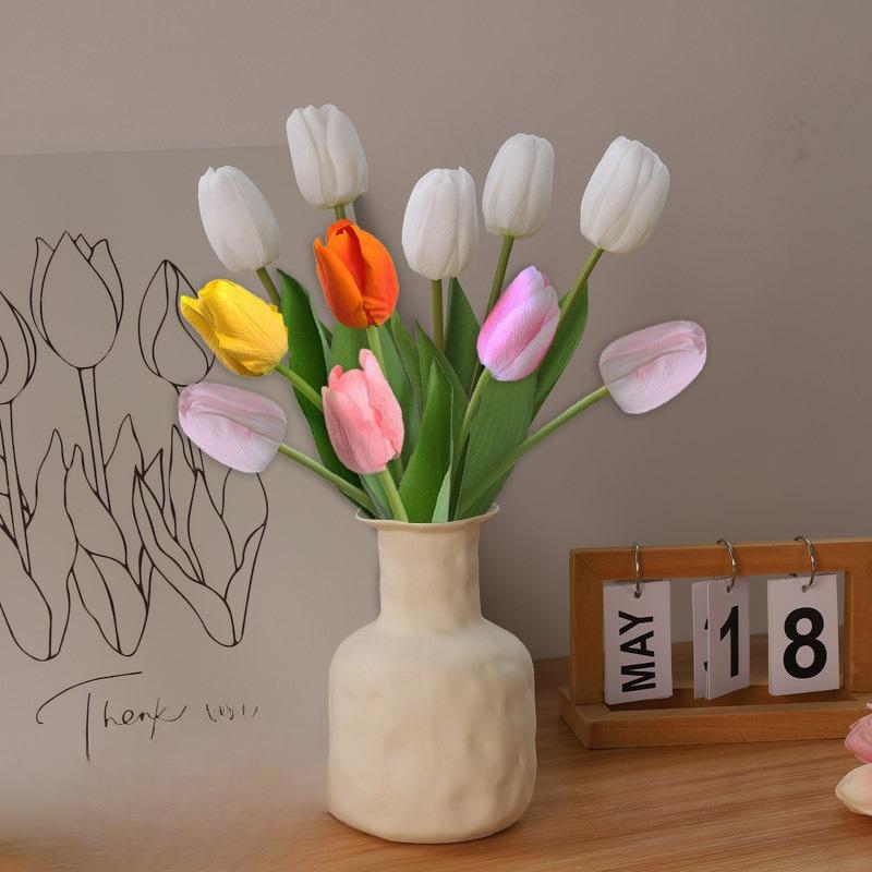 Künstliche Blumen mit feuchtigkeitsspendender Haptik, Tulpen, Künstliche Blumen, Heimdekorationsornamente, Seidenblumen, Requisiten für Hochzeitsfotografie
