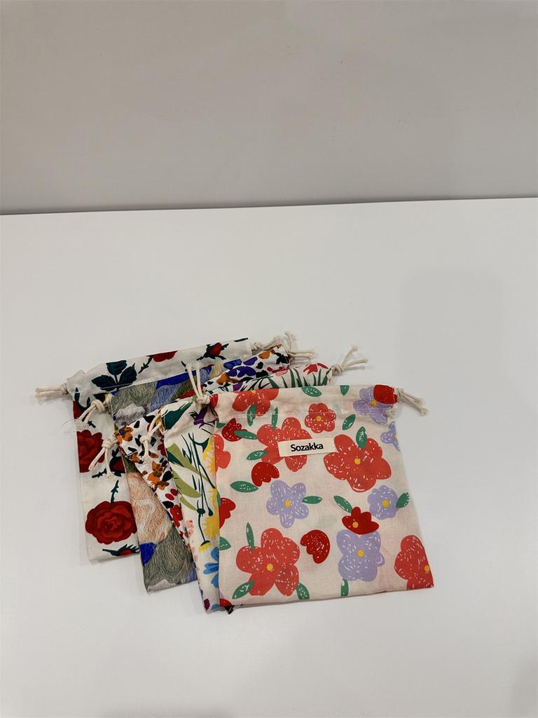 Stylish Floral Canvas Drawstring Makeup Bag Portable Cosmetic Pouch For Women