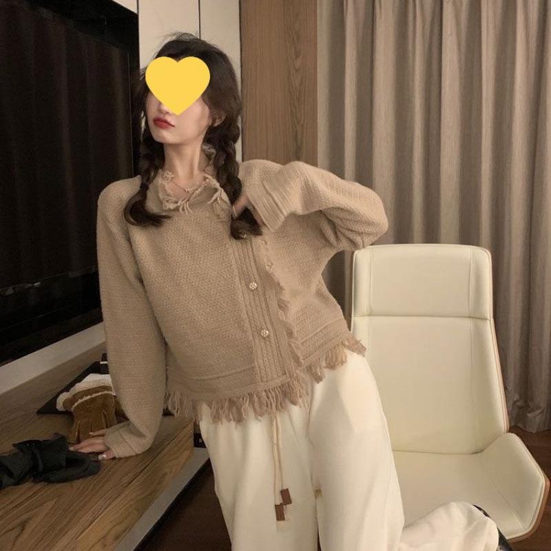 Women's Tassel Soft Knit Cardigan Coat - Slimming Design, Gentle Fashion for Spring and Autumn