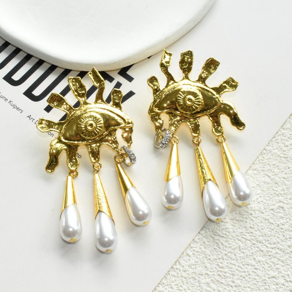 Vintage Metal Alloy Gold-Plated Eyes With Teardrop Dangle Earrings For Women Jewelry Fashion Show Statement Earrings Accessories