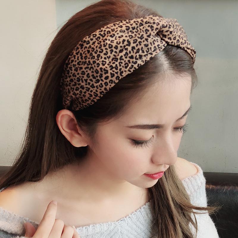 Small leopard print face enhancing headband, simple and wide edged hair clip, headband accessories for women's face washing, headband hair accessories
