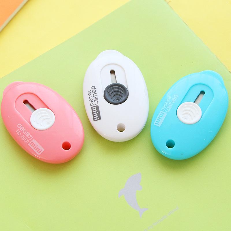 

Канцелярский нож- брелок Размер: 6 * 3 см 3pcs