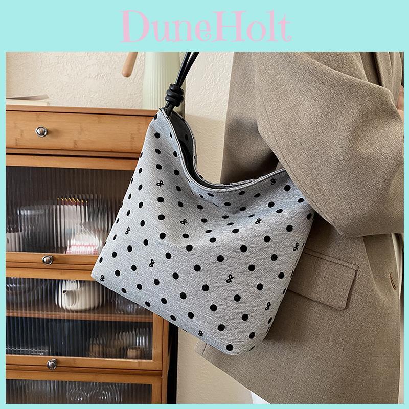 Stylish And Chic Bucket Bag For Women With Unique Design In Fashionable Colors And Patterns