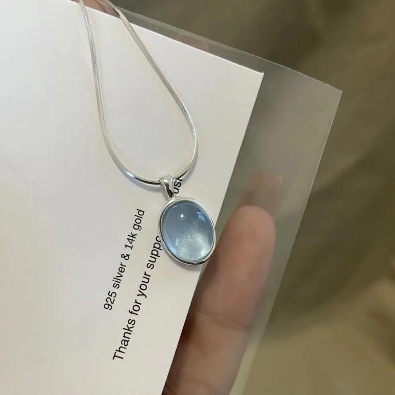 Sea Blue Stone Women Necklace Light Luxury Oval Aquamarine Pendant Collar Chain Moonlight Stone Fashion Jewelry