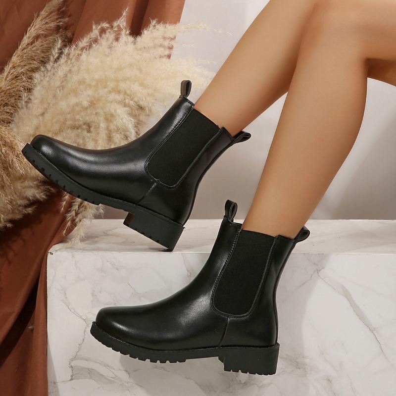 

Короткие сапоги-трубы на низком каблуке, новые осенне-зимние, черные, в стиле ретро, челси на одной педали, короткие британские ботинки Мартина, женские 43 чёрный