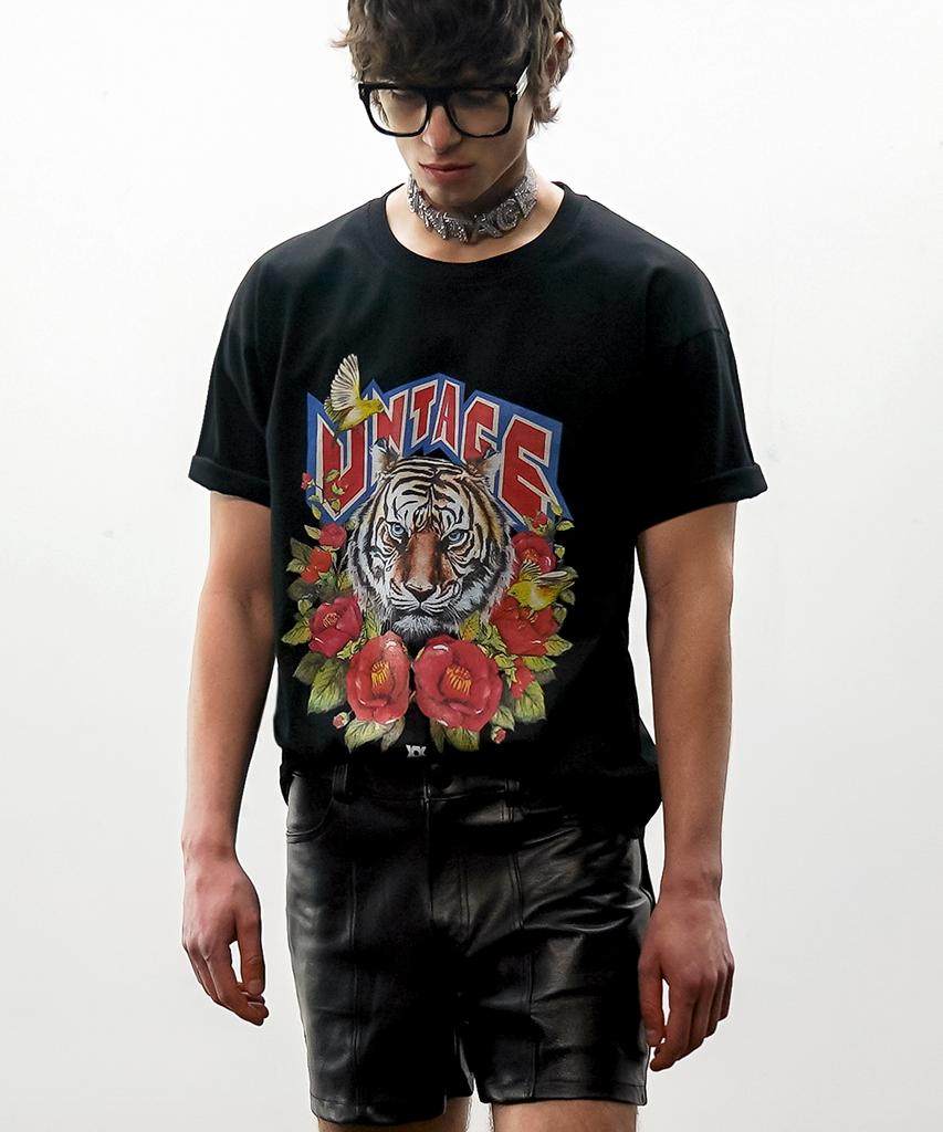 UNTAGE Tiger Print T-Shirt (Unisex)_Utt-St02