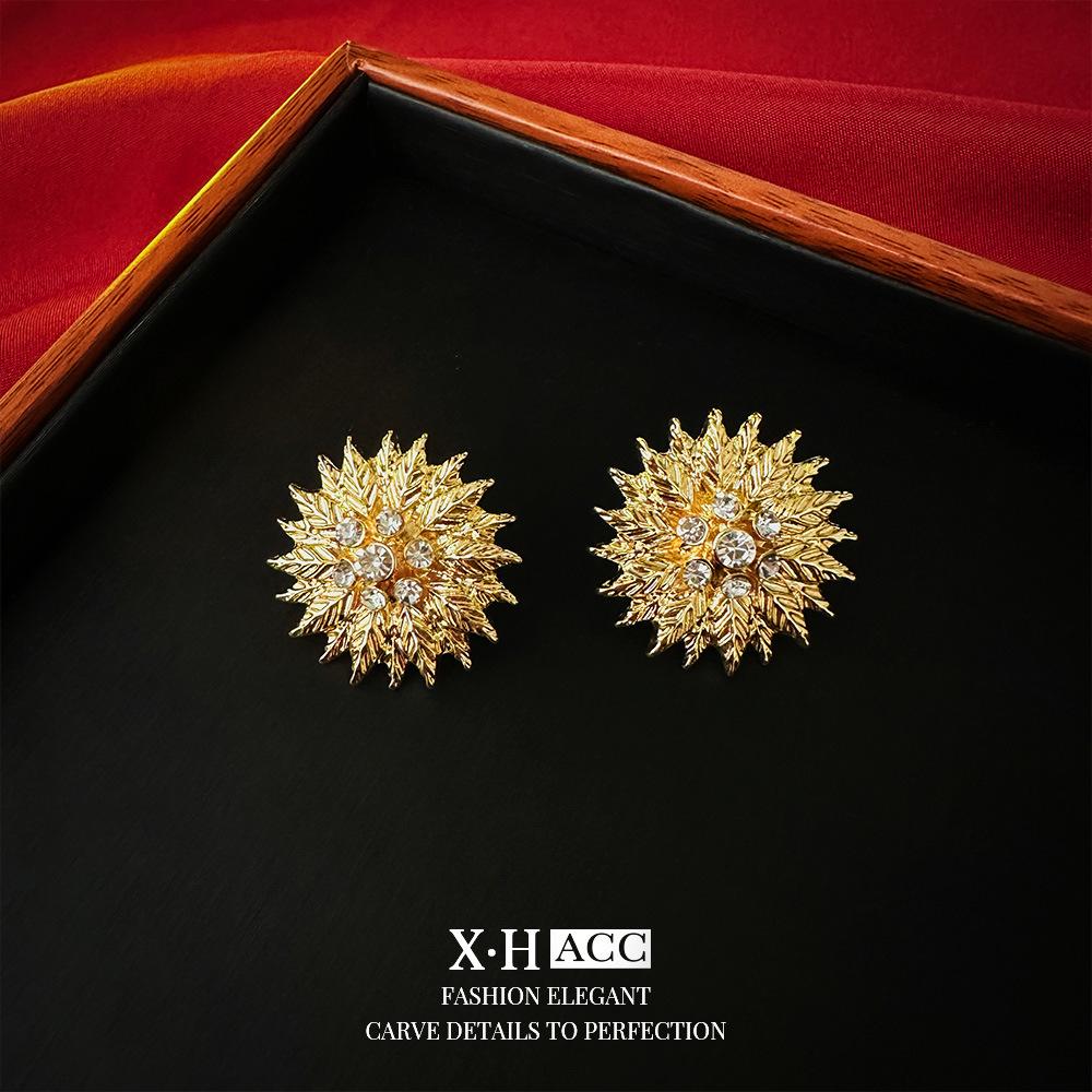 Vintage Bow Earrings: Timeless, High-End Retro Fashion Accessory