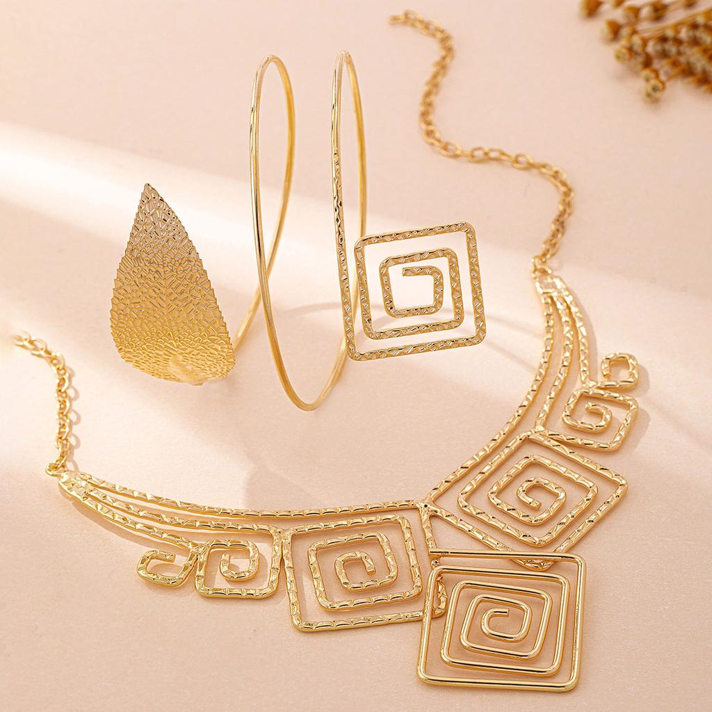 Fashion  Jewelry Set Necklace And Arm Ring For Women Ladies