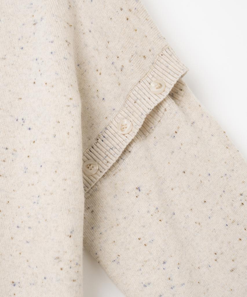MILLO WOMEN Button Damaged Knit Top [Ecru]