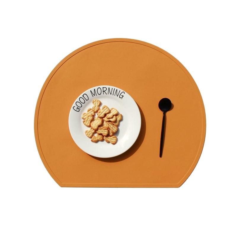 

1/4/6PCS Pink Mint Placemats Non-Slip Dinner Round Silicone Table Mat Pads Kitchen Accessories Party Decor Gift for Students 1pc 33X38CM