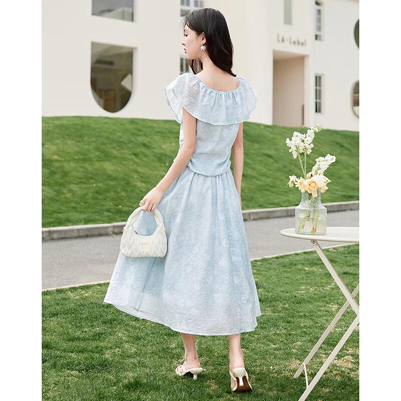 U-Neck Pleated T-Shirt & High-Waist Floral Skirt Set
