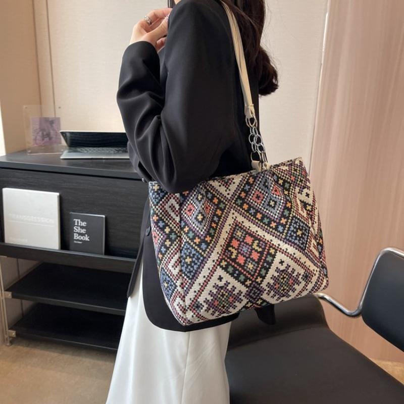 Large Capacity Commuter Canvas Bag Female Class Versatile Shoulder Tote Bag