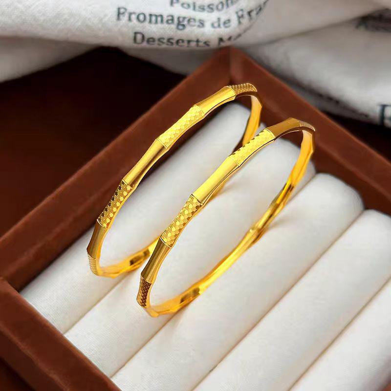 Gold-Tone Dragon Scale Brushed Bracelet: Women's Fashionable & Versatile Light Luxury Wristband