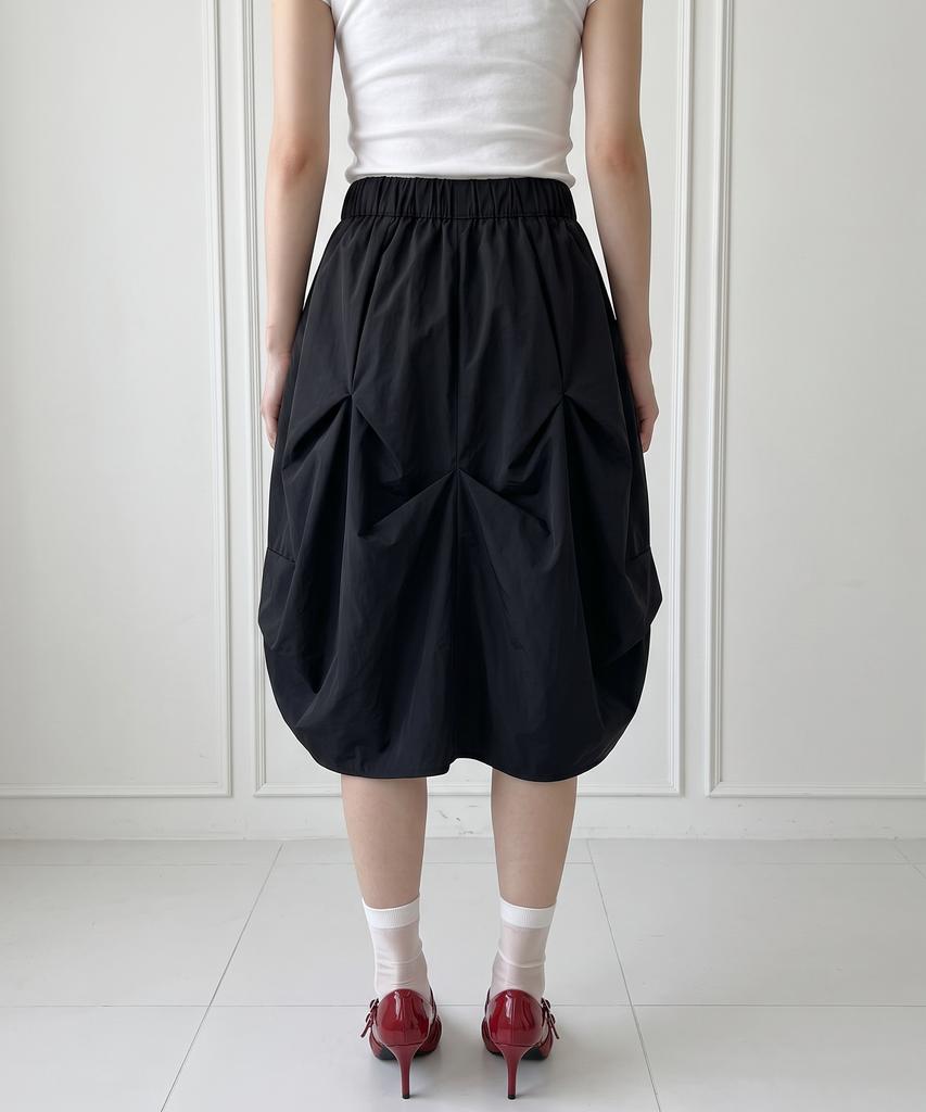 Dilettantism Rivet Drape Cocoon Skirt (Bk)
