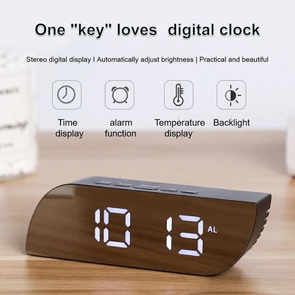 Inteligentne lustro LED z budzikiem Cyfrowy elektroniczny zegar biurkowy Wyświetlacz temperatury Urządzenie do budzenia przy łóżku
