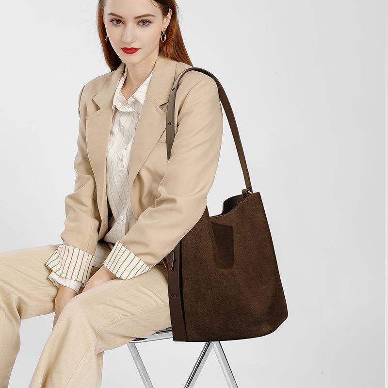 Autumn and Winter Lazy Wind Frosted Leather One-shoulder Messenger Women's Bag, Niche High-end Sense Large-capacity Suede Bucket