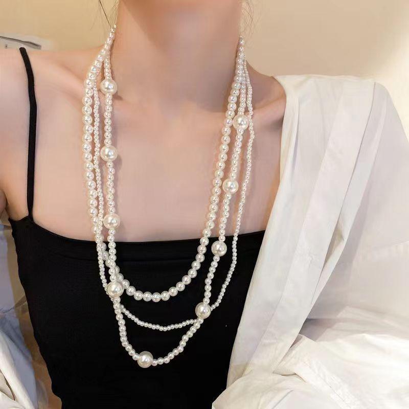 Korean Pearl Necklace: Luxurious Long Sweater Chain for Autumn/Winter