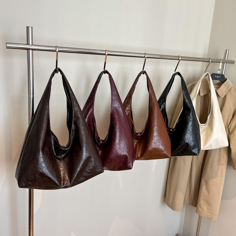 Korean minimalist lazy style tote bag for women, 2026 summer vintage soft leather versatile one-shoulder underarm bag