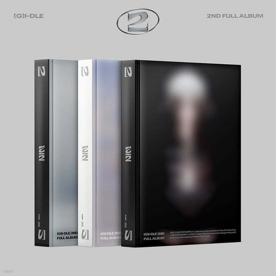 

Girls 2nd full-length album (2) Photobook album 1 type random out of 3 types