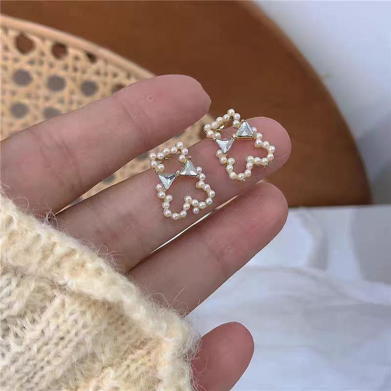 Sweet Cartoon Cute Bear Stud Earrings Female Tide Temperament Niche Design Sense Versatile Earrings