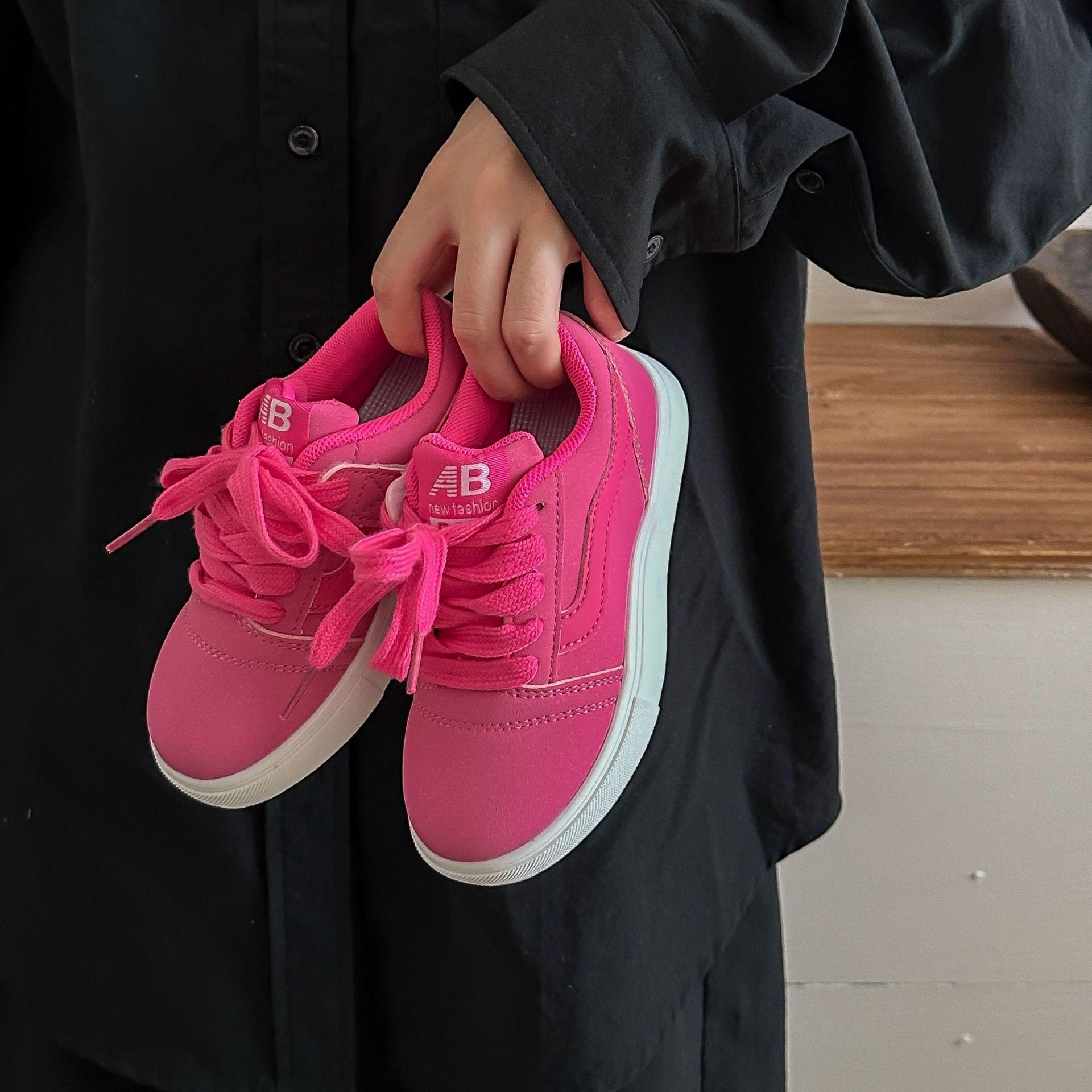 

Children s sports shoes 2025 spring and autumn new girls versatile board shoes lightweight soft sole medium and older children s casual shoes boy 36