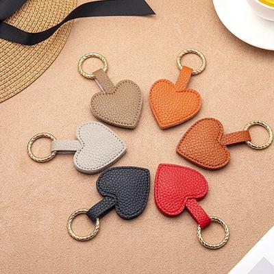 Clip magnético de cuero para sombreros, organizador portátil para guardar sombreros, con hebilla en forma de corazón, para colgar en el bolso