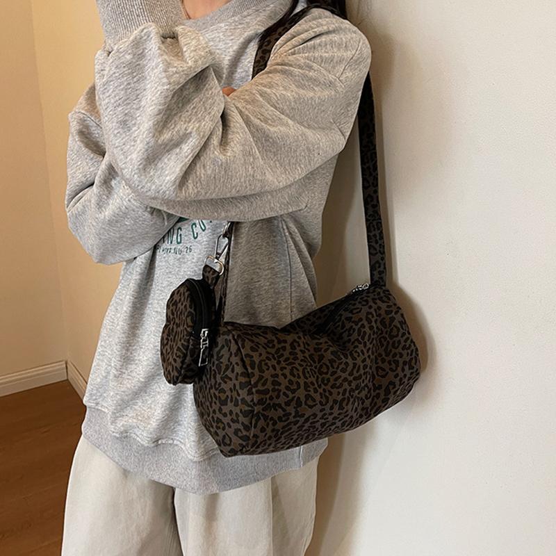 Wide Shoulder Belt Crossbody Bag Fashionable Single Shoulder Women'S Bag Leopard Print Pillow Bag Premium Durable
