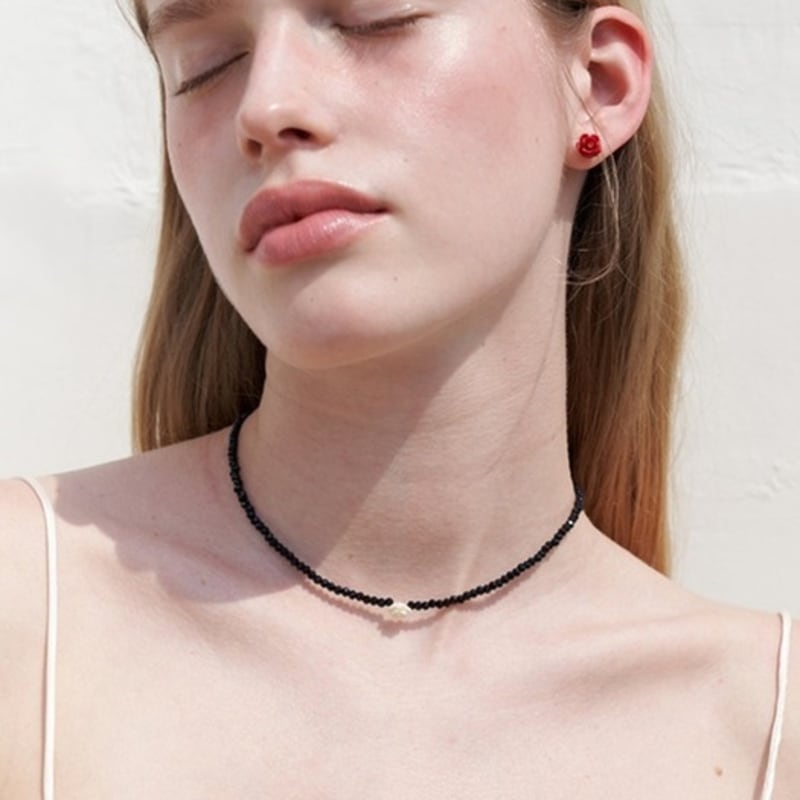 LOVE ME MONSTER 1 Rose Crystal Choker_2Color